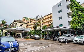 Sutus Court 4